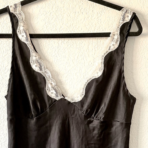 Victoria’s Secret Vintage Chemise - Picture 5 of 6